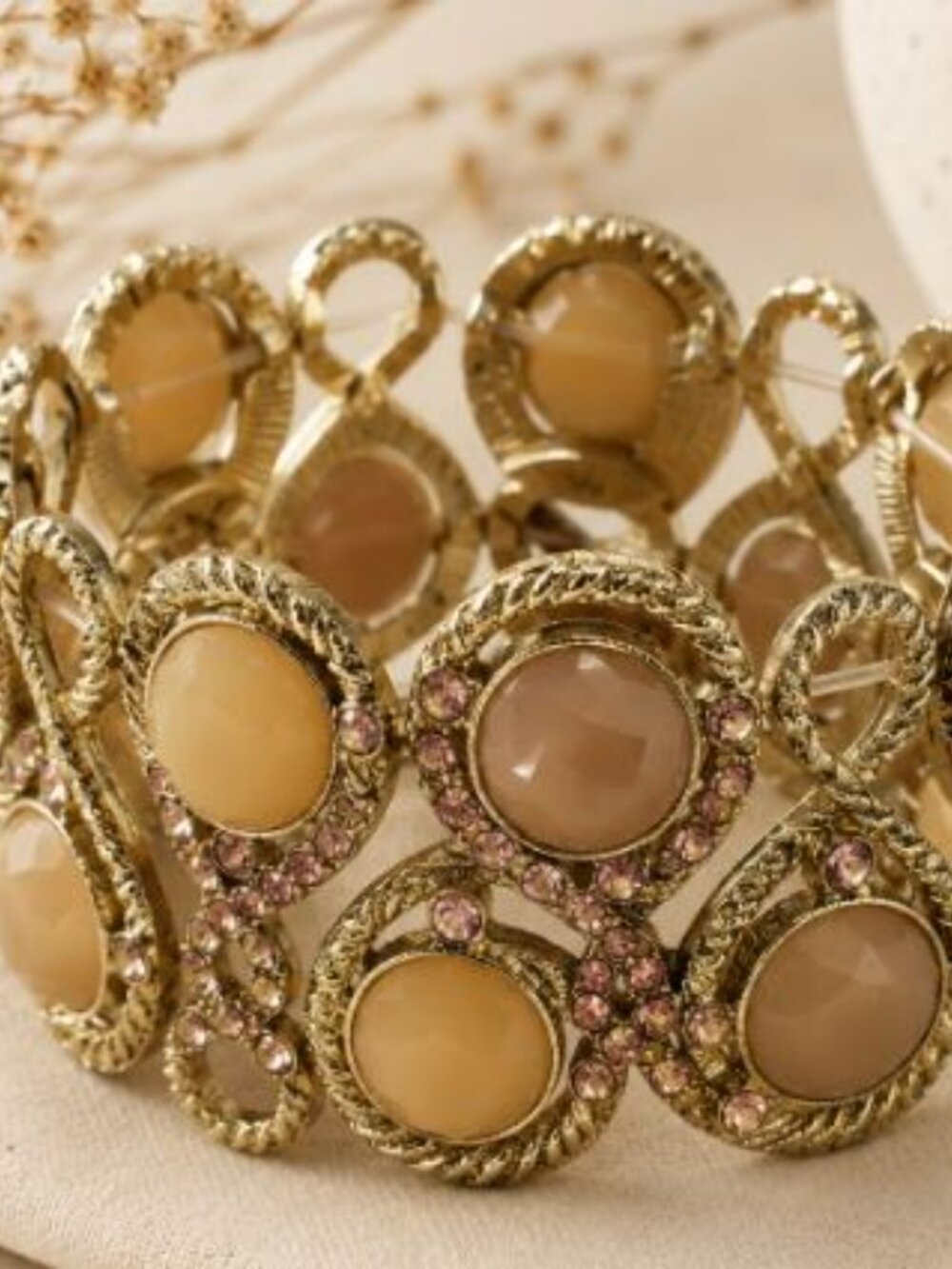 NWT Gold Tone Statement Stretch Bracelet
